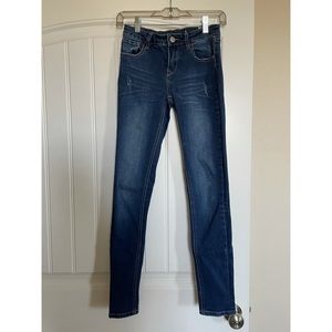 Dark wash skinny jean